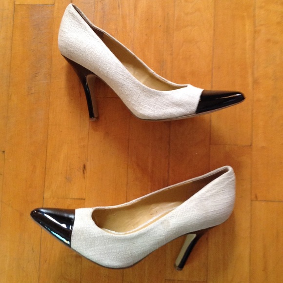 NINE WEST Beige Fabric & Patent Leather Heels Sz 8 - Picture 1 of 10
